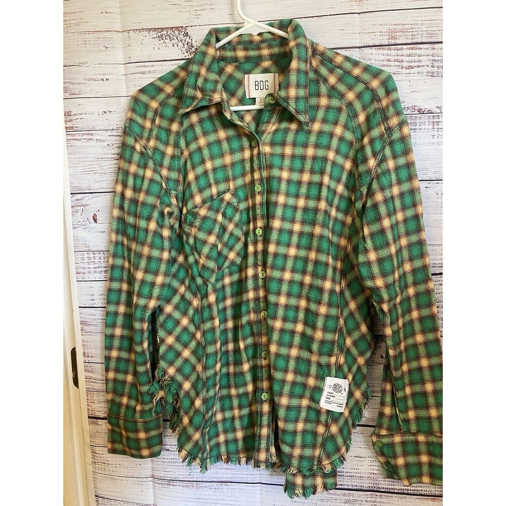 BDG Urban Outfitters Plaid Button Down Flannel Shirt Women’s Size small